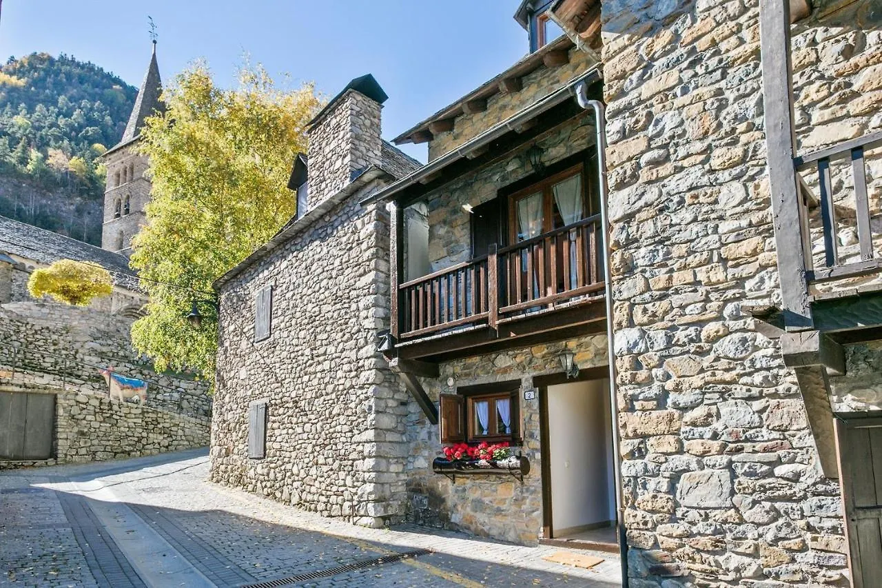 Luderna - Casa Mauberme Villa Arties Holiday home